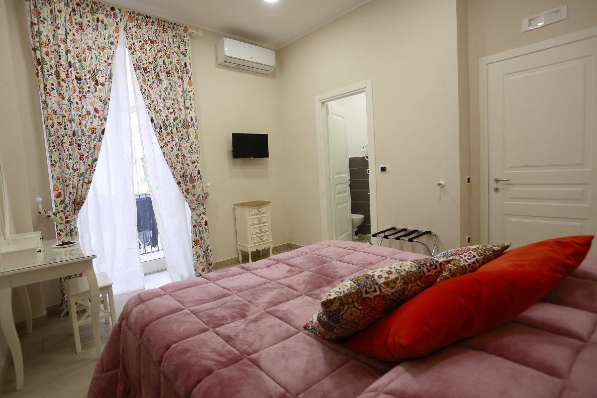 B&B Rosolino Наполи Екстериор снимка