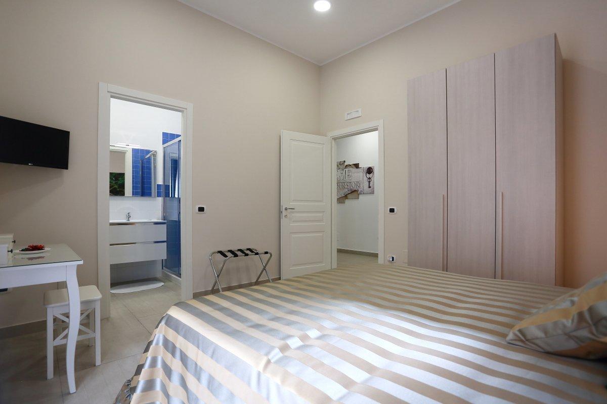B&B Rosolino Наполи Екстериор снимка