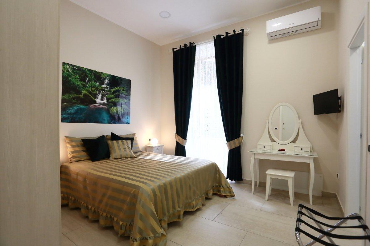 B&B Rosolino Наполи Екстериор снимка