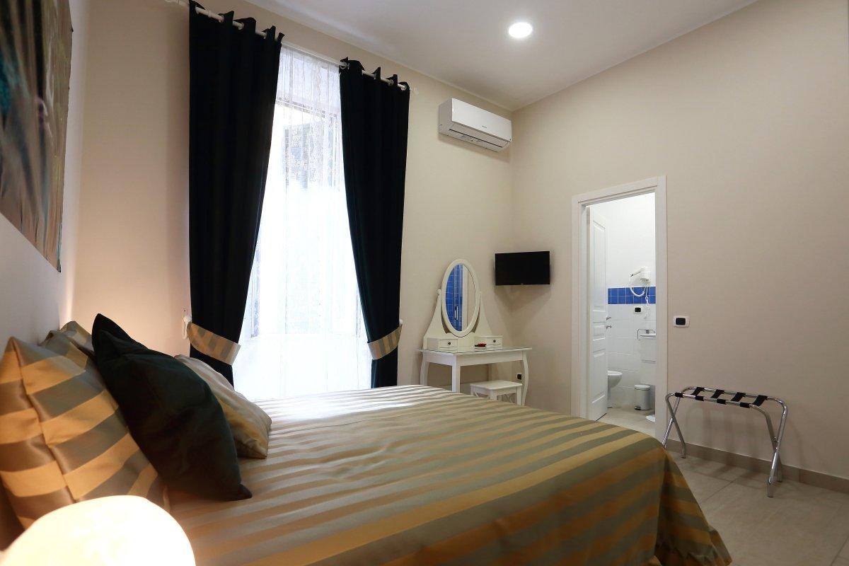 B&B Rosolino Наполи Екстериор снимка